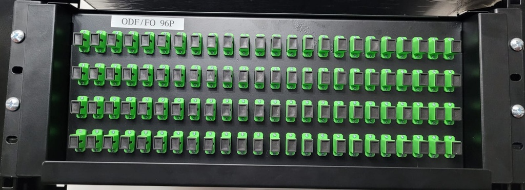 Odf/ organizador de fibra optica 96 hilos para rack con uniones sc/apc completo